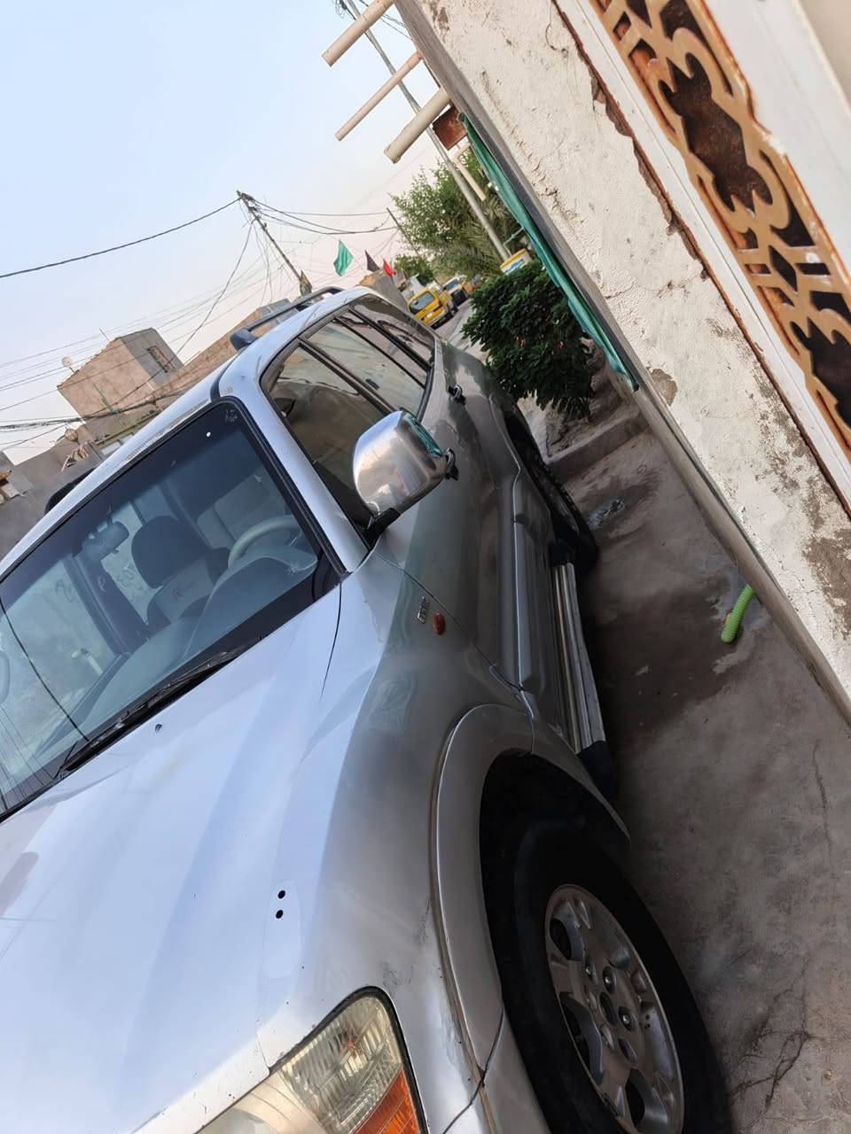 موديل ٢٠٠١جاهزه اخوان بدون ذكر تفاصيل سياره جاهزه تجي وتفحص وتشوف وتقنع ماعندي تفاصيل سعر ٧٠ مكاني نجف مناذره .***********
