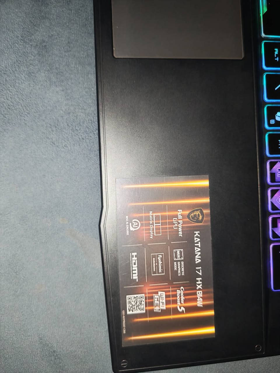 لابتوب استخادم شخصي فترة امتحانات وانترك 
MSI Katana 17 HX B14w

المعالج: Intel Core i9-14900HX
كرت الشاشة: NVIDIA GeForce RTX 5060 Laptop GPU 8GB GDDR7
الرام: 32GB DDR5
التخزين: 1TB NVMe SSD
الشاشة: 17.3 إنش
دقة الشاشة: Full HD 1920×1080
معدل التحديث: 144Hz
نظام التشغيل: Windows 11
الكيبورد: RGB
الاتصال: Wi-Fi + Bluetooth
المنافذ: USB-A + USB-C + HDMI + RJ45 Ethernet + منفذ سماعة/مايك
البطارية: 75Wh
الشاحن: أصلي
الوزن: حوالي 2.7 كغم
ويا هدية كيبورد وماوس 
وسماعة رايزر اصلية 
شاحنة وكارتونة الجهاز موجودة وجميع الاكياس

الجهاز مناسب للألعاب، المونتاج، التصميم والبرامج الثقيلة، وحالته ممتازة.
انطي بي ضمان شكد تريد لابتوب كلش قوي 

السعر 2200  مليونين وميتين قفل 
***********
