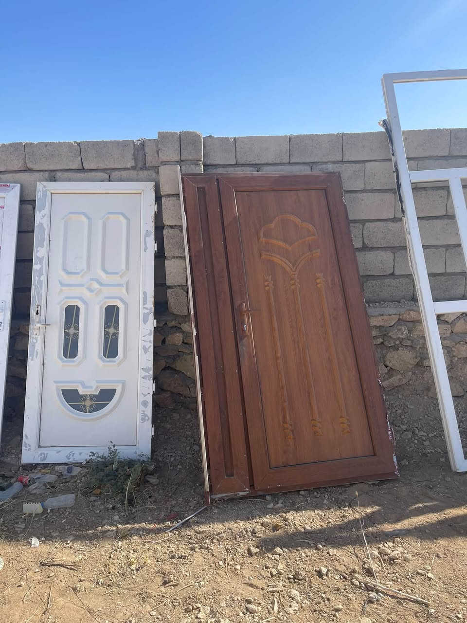 سلام عليكم بيبان وشببيج للبيع
***********
