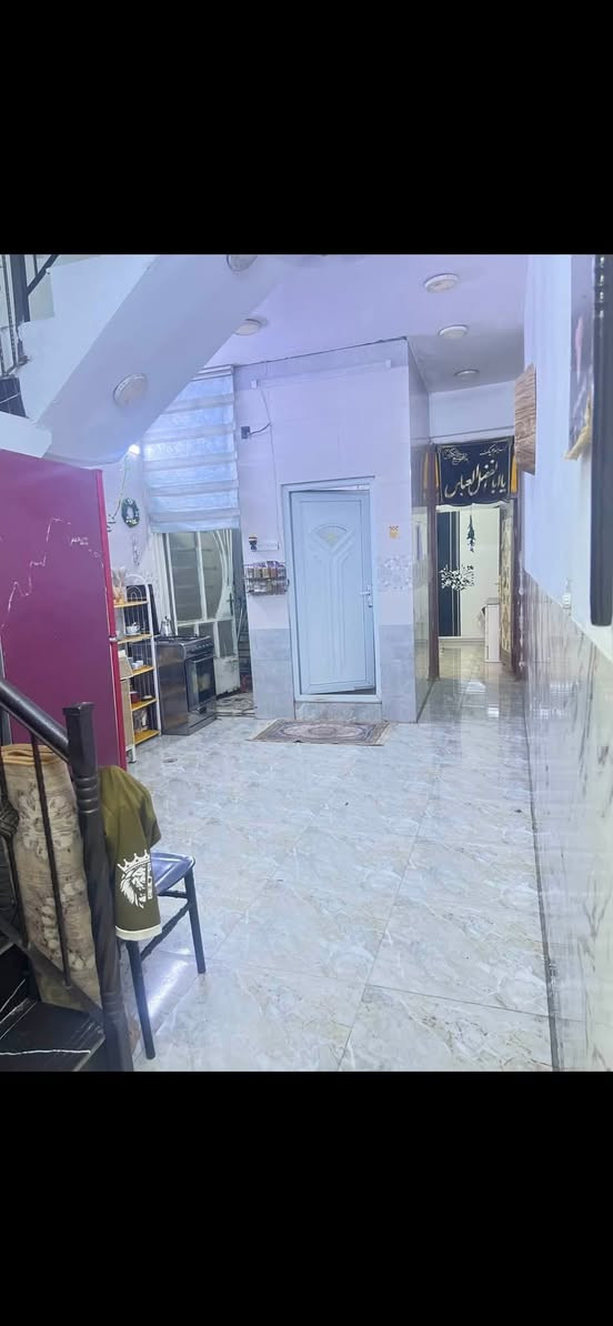 مره خصه ادمن الكروب
بيت زراعي اوراق البيت عندي سند اصلي 
البيت يحتوي علا ستقبال صاله مطبخ غرفه نوم جوه زائد غرفه بيتونه فوك اوتكدر اسوي غرفه 3 بس سكف عوزهه
واجهه 4 
نزال 18
بيت بناء حديث 
البيت علا شارع عريض 
قريب عل سوك مستوصف مدارس
السعر 78 بي مجال 
بيت عوزه بس واجهه
رقم الهاتف ***********
