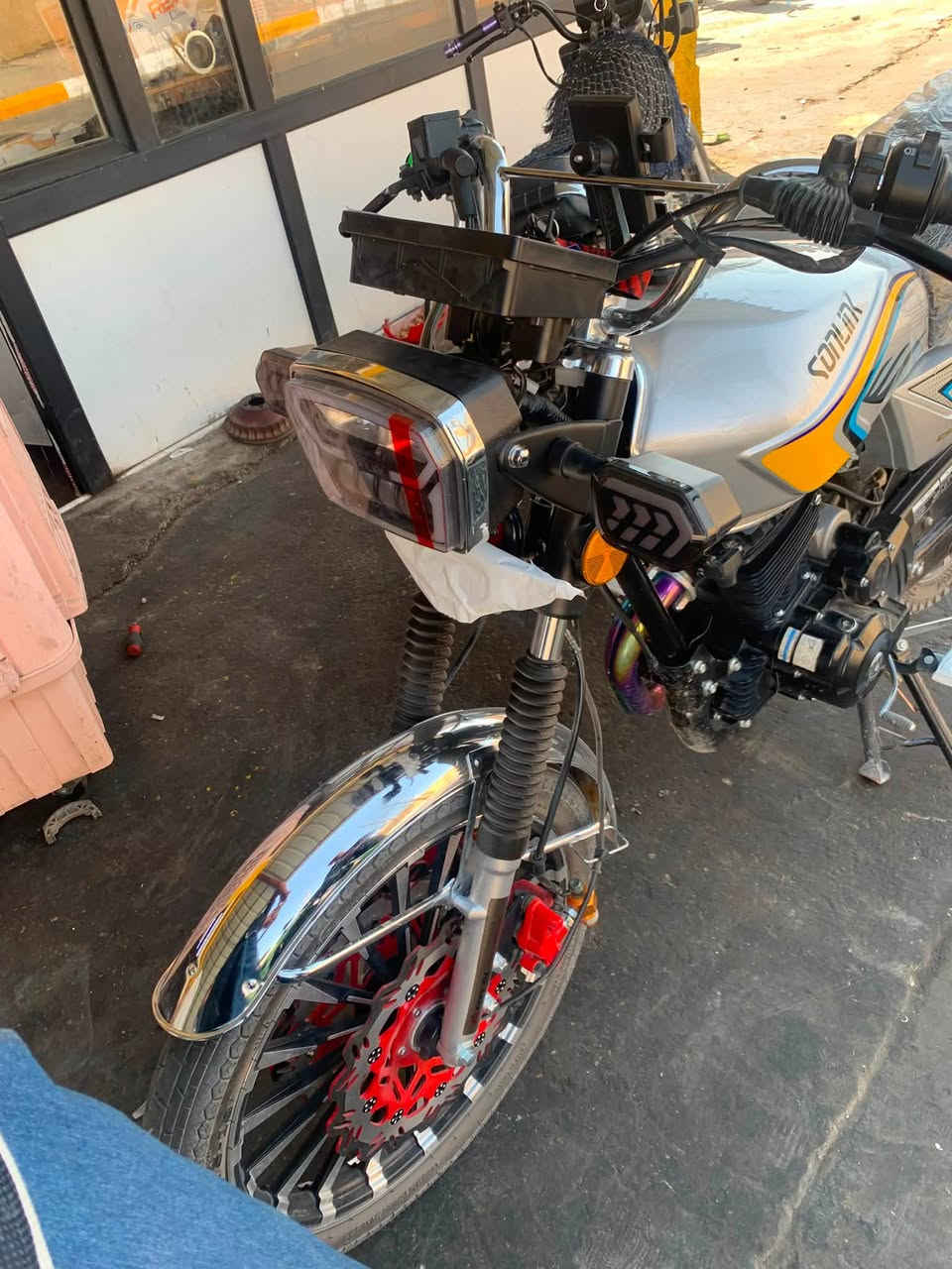 سلام عليكم دراجه للبيع سيفان محرك 250cc زيرو *********** سعر خاص مكان ديالى كنعان
