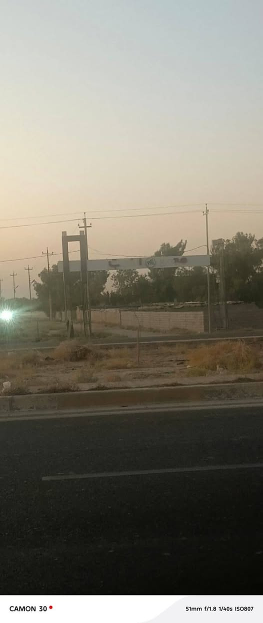 سلام عليكم ورحمة الله وبركاته الدينا قطعه البيع 200 متر مجمع الفرسان قرب تقاطع ال ساده ال اتصال على الرقم ***********
