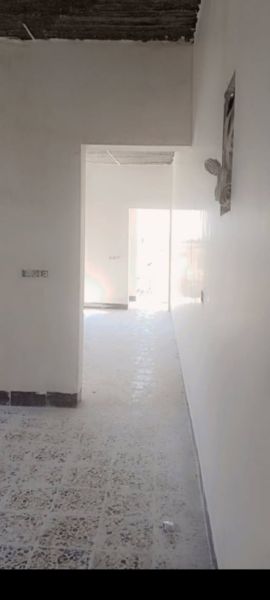 كادر لبخ جص • شغل مساطر • ٥ عمال