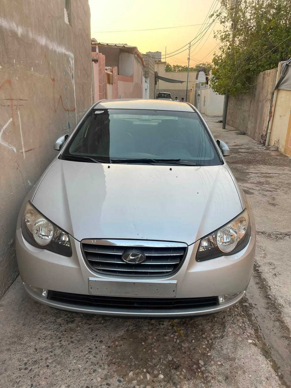 ئاڤانتی مۆدێل ٢٠٠٧ 
كۆدی نیه‌ 
گێڕ و مه‌كینه‌ به‌شه‌رت 
ته‌بریت له‌گه‌ڵ سویچ ئیش ئه‌كات 
ته‌بریت له‌مس 
كوشن جلدو هیته‌ر 
ناو لایت ڕه‌ش 
چوارتایه‌ی لۆكی بۆ به‌ستراوه‌ 
ویل كه‌پ 
یه‌ك جه‌مه‌له‌خی كه‌ڤه‌ر گۆڕاوه‌ 
شوێن كه‌لار 
قوفڵی ٤١ گه‌‌ڵایه‌ 
سه‌یاره‌كه‌ تابڵێی جوانه‌ 
***********
***********واتساپ
