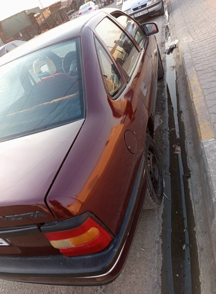 أوبل فكتر موديل 91سنوي جديد دفتر بازين محرك 18 كير عادي محرك كير بل شرط سيارة جهاز بدون مصرف بس صبغ جماليه فقط بدون ضربة سعر 38 مكاني طوز *********** كركوك, العراق
