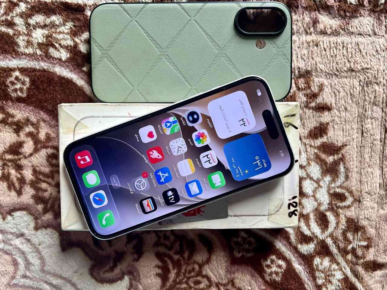 آيفون ١٦ • ١٢٨ • بطارية ١٠٠٪