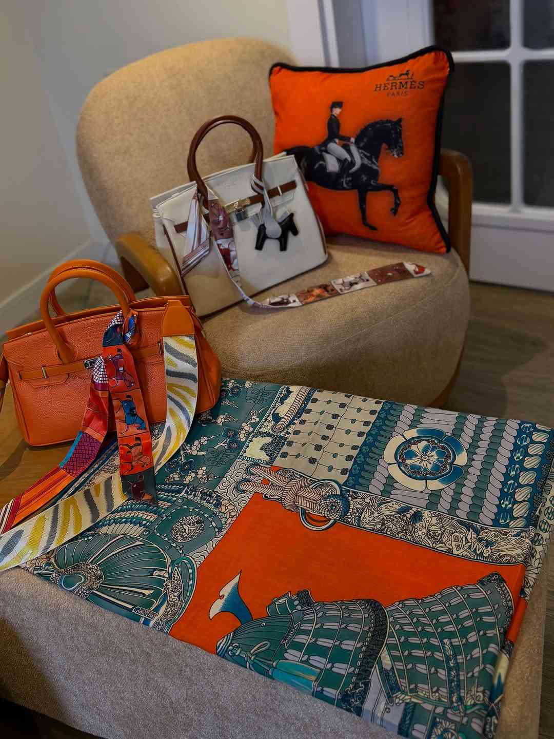 new collection bags and scarves 🍁🍂🎃🥭🐎🎠🏇🐴

توفرت تشكيلة رااااقية وجميييييلة من الحقائب والربطات 🎠🏇🏿🎠😍🤎✨🍁🧡

كوالتي جداااااا جدااااا عااااالي وفخم يليق بزبونات @boutique__nelly 🥰🦋🍂🪄

العدد جدا محدود 

ملاحظة بروش الحصان متوفر ايضا 🎠🎠

للأستفسار يرجى مراسلة الصفحة دايركت🍁🍂✨🥰🎃

يوجد توصيل 🚚 سريع إلى جميع أنحاء العراق 🇮🇶 

#حجاب #ربطات_نسائيه #bag #explorepage

