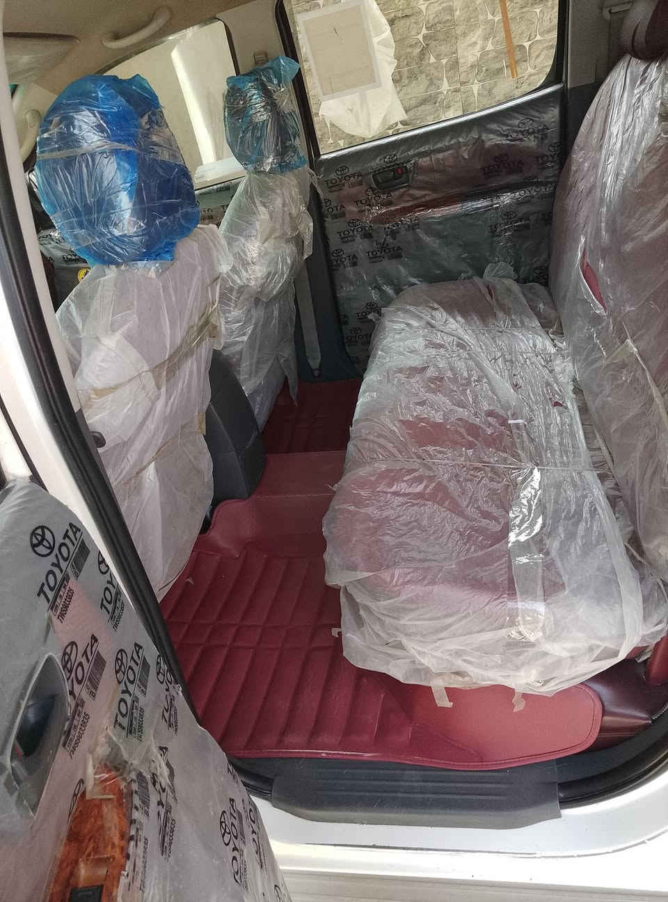 بسبب الوعود الكاذبة 
هالوکس موديل 14 كير عادي مكفوله عام على وظع الشركة ماشيه 199 ألف سيد نهرو أم بطل رقم واسط بسمي محرك ما مفتوح سعر 205 ورقة وبيه مجال عنوان بابل المسيب 
هاتف:***********

