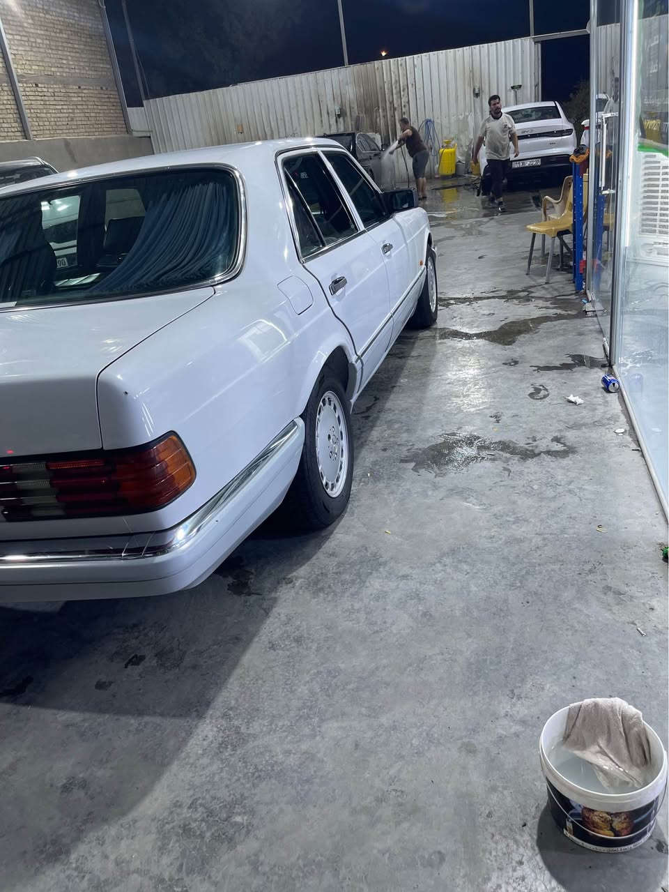 السلام عليكم
مارسيدس رئاسي 300 موديل 89 السياره بدون ضربه صبغ عام درجه اولى كير مكينه كرباءيات صدر تبريد كله جديد السعر 95  وبيه مجال بسيط مكانه الدوره *********** بغداد, العراق
