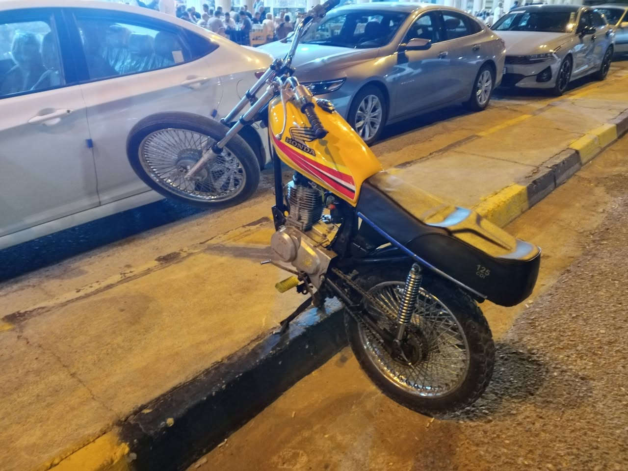❌ماطور تايكر 19
❌مكينه نار معمره جديد 

❌معمره بستم ولفات وجسر 

❌دبلات ورا وجدام شغالات

❌وياله نضاف 

❌صالنصه رياضي 

❌للبيع او معارض بدراجه 60

❌التواصل على الرقم(***********)

❌السعر 270بي مجال بسيط
