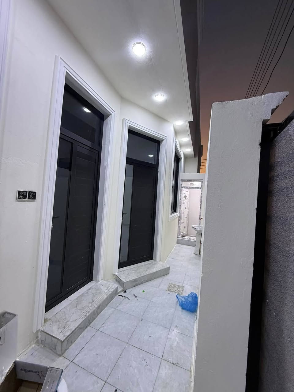 سلام عليكم دار لبيع
طابو صرف تاجيه
مساحه ١٠٠م
١٠ في ١٠ 
بناء 🏣حديث مقاطعه ٨
خدمات متوافره 
اللا استفسار اتصل 🗣📲📞
***********
واتساب ***********
خاص 
مكتب الهندسي العقاري تاجيه
