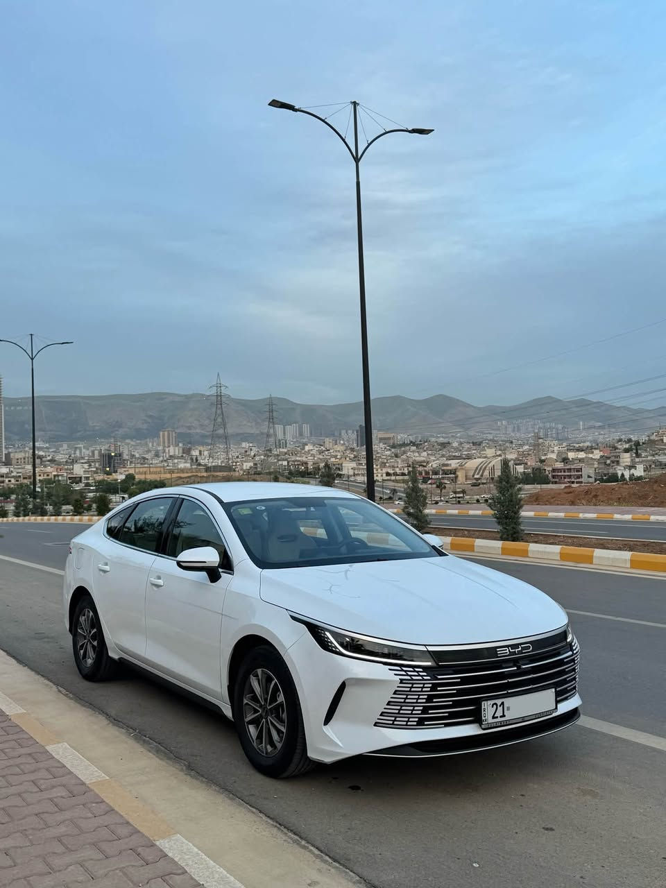 BYD DESTROYER 2025 PHEV
بیوایدی دیسترۆیەر ٢٠٢٥ پڵەگین هایبرێد

ماوەی ڕۆشتن: 6,000 کم

سەیارەکە کلینە دەعامی بۆ دەعامی بە شەرت هیچی نییە سفرە ماشاءاللە

پێنج ڕەقەمی جوانی لەسەرە و لەگەڵ سەیارەکەیە

مواسەفات DESTROYER:
شاشە تەقڵە
ویل کەپ بیلادی
ناو سپی بیلادی
تەحدید سورعە
سێ مۆدی لێخووڕین (ECO, SPORT, NORMAL)
ئاوێنە ئیشارەت
یەدە بەسمە
دەبڵ شاشەی گەورە 
تەحەکووماتی سەر سووکانی کامل
زۆر مواسەفاتی تر……

کامل سێرڤس کراوە 
ڕۆنی تازە گۆڕاوە 
چوار تایەی تازەی لە ژێرە بیلادی

کارەبایات دەعامی بۆ دەعامی بە شەرت

ناونیشان: سلێمانی
ڕەقەم:سلێمانی

پەیوەندی:
(***********) WhatsApp 
(***********)

