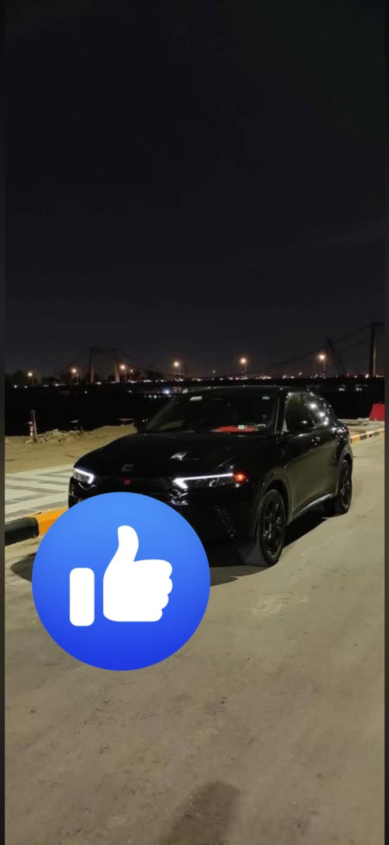 دوج هورنت بلكن كهرباء بانزين كل مواصفات ما عدا فتحة بسقف موديل ٢٤ بدون حادث غرف بسيط للدوسة صار عندي سنة اطلع وطب خير من الله اشحن ساعتين امشي ٥٠كيلو متر الكل شغال كشن مخمل كهربائي  شغل كهرباء بنزين وشغال بس بانزين وشغال كهرباء رادارات منبه كير طيارة ثلاث سرع مثبت سرع قيادة ذاتية تحديد مسار مانع انزلاق صعود الجبال بسلاسة تشغيل نظام بانزين وكهرباء يشغل كير بكس خلفي تبريد ثلج بعز الحر تلفون ***********
