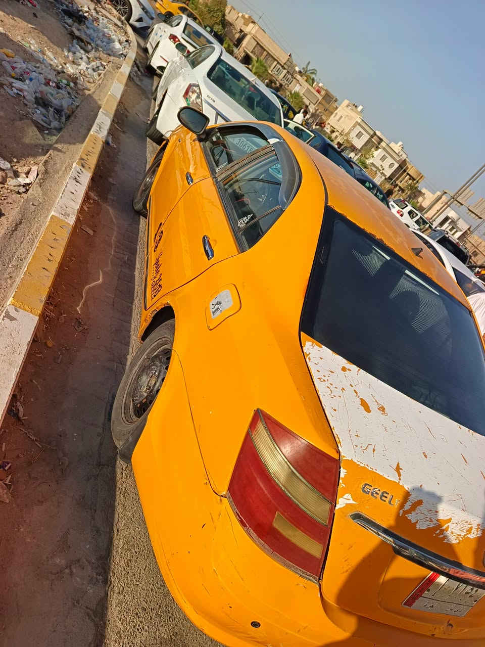 السلام عليكم 
جلي موبل موديل 13 مكينه وكير كورله النحله 1800 كفاله عامه  ارقام ذي قار رقم الماني  سنويه 25ساقطه. السياره باسمي مداور ثاني يوم  مكان الشطره  اتصل   ***********
