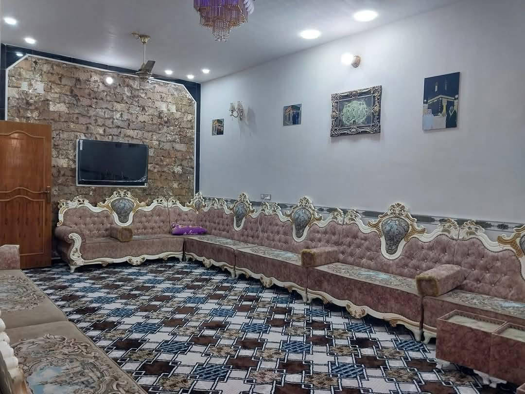 بيت للبيع حي الرسالة شارع عشرين طابو صرف بناء حديث درجه أوله يحتوي على محلات  الاستفسار ***********
