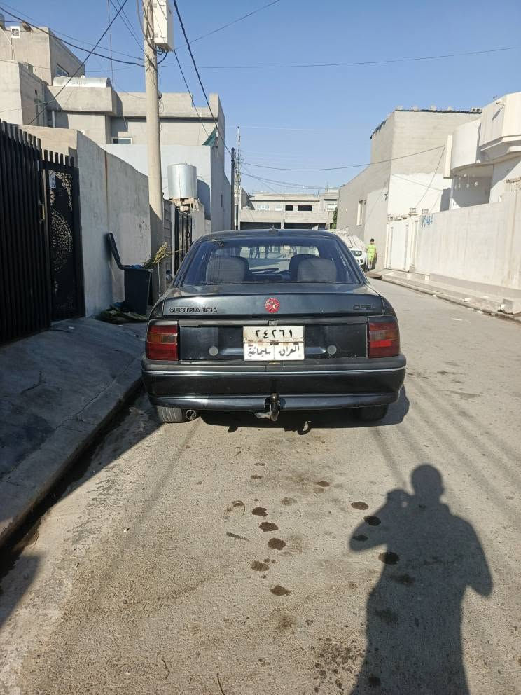 فیکترا مۆدیل 1992 
 سووبغ عامە بۆ جوانی سووباغ کراوە
بەناوی خۆمە 
سەنەوی ئەو مانگە بەسەر چووە
بە ناو کڕدن و مووس براوە بەشەرت تەقە و رەقە بەشەرت بەس ماشاءالله دەوێت 
سەیارکه کامل عەزل کرایە
سعرەکەش 37 مجالێکی کەم
شوین هەولیر 
واتساب *********** أربيل, العراق
