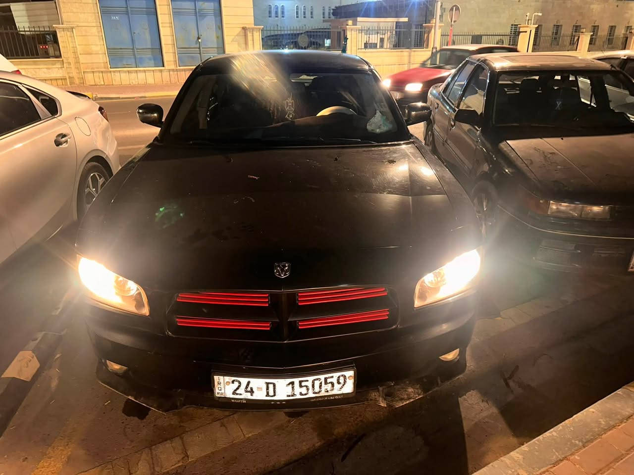 إسلام عليكم 

دوج جارجر أمريكي

 سياره 6 اسلندر 

محرك 3500

موديل 2007

تبريد ثلج 🧊 

البيع نقد 
 الموصل جانب الأيسر 
***********
