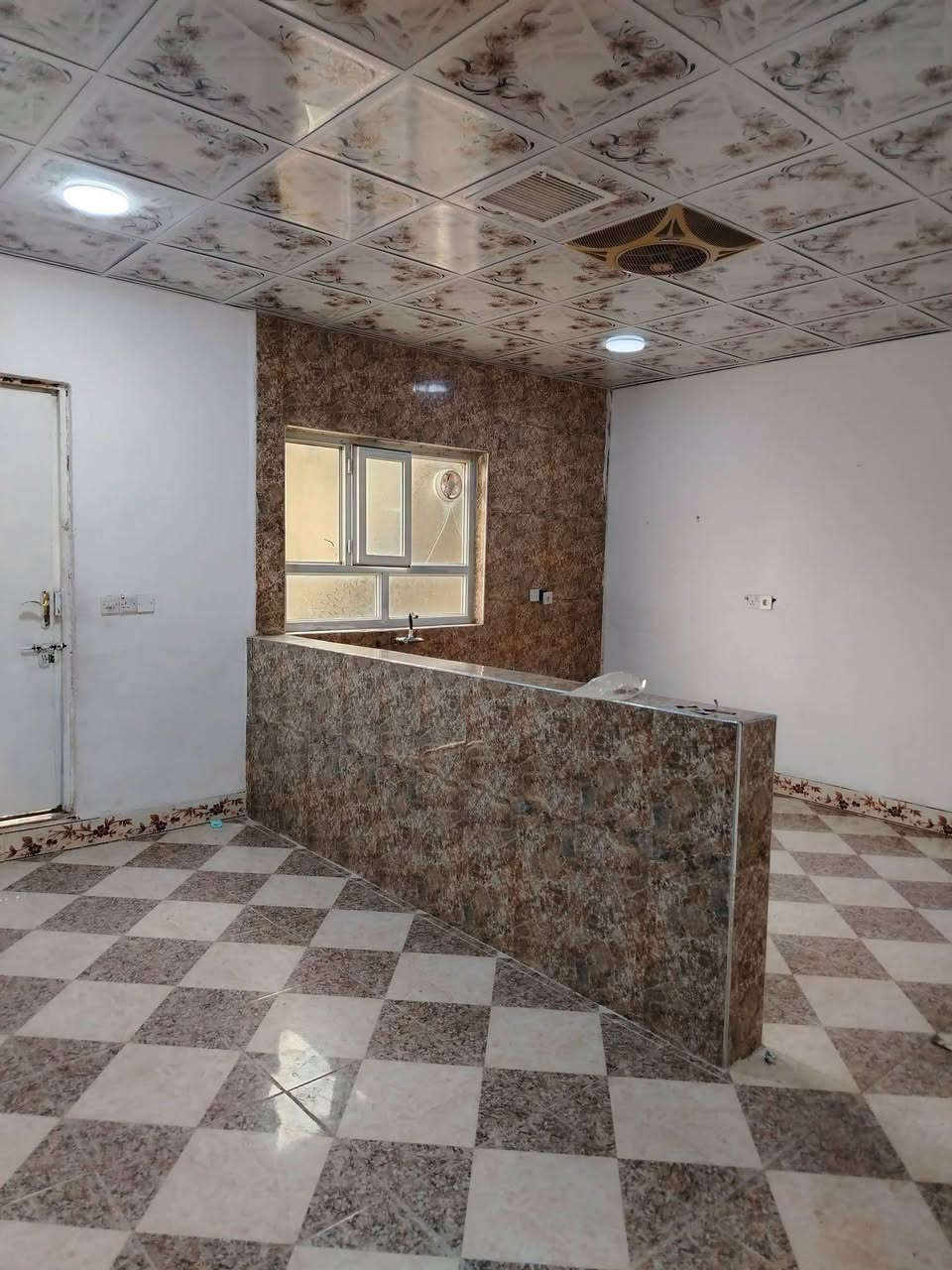 دار للايجار طابق الثاني 200متر كركوك أسرى والمفقودين خلف دائره الكهرباء 200الف
***********
