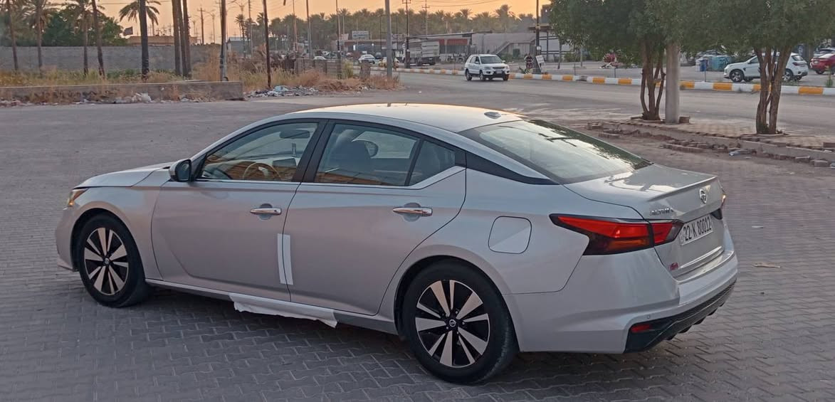 سلام عليكم ماشي 99مايل
نيسان التيما موديل 2022  
مواصفات SV فول عدا فتحه 
رادار360درجه نقطة عميا 
  تحكم استيرن مثبت سرعه 
  لايتات عدسه زينون اوتو
   كوش كهربائي 6وضعيات 
    شاشه كبير كامره خلفي 
تشغيل بصمه تشغيل عن بعد 
دخول بصمه صندوق بصمه 
 گير محرك ابحاله الوكاله 
  تبريد ثلج تدفئه ابشرط 
حجر گزوز بلادي ابشرط 
   سنويه رقم كله جديد 
بأسمي تحويل وكاله ابشرط 
زيت گير+محرك جديد مبدل
   تخم كامل تايرات جديد 
سعر 133 بي مجال بسيط 
  رقم *********** 
مكان سياره ديالى خانقين
