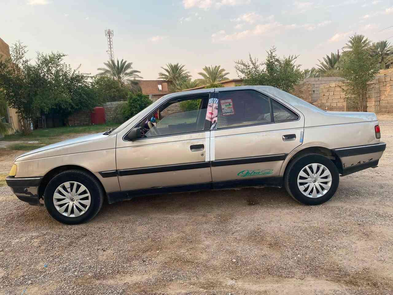 السلام عليكم للبيع أو المراوس حسب القناعة أعتذر عن الاقساط والوعده..
بيجو  فرنسي 405 اللون أصفر شمباني موديل   92 كابريتا أنسى صرف البانزين بدون حادث
رقم صلاح الدين الماني شرط التحويل 
گير ومحرك شرط 
صدر أمامي خلفي جديد 
تخم تاير جديد
سنتر لك شغال جوم كهربائي 
لايت زنون بكات اشاير كلها شغاله 
مسجل أربع سماعات 
المكان صلاح الدين قضاء العلم سمرة
السعر 26$ ورقه وبيها مجال قليل 
***********
