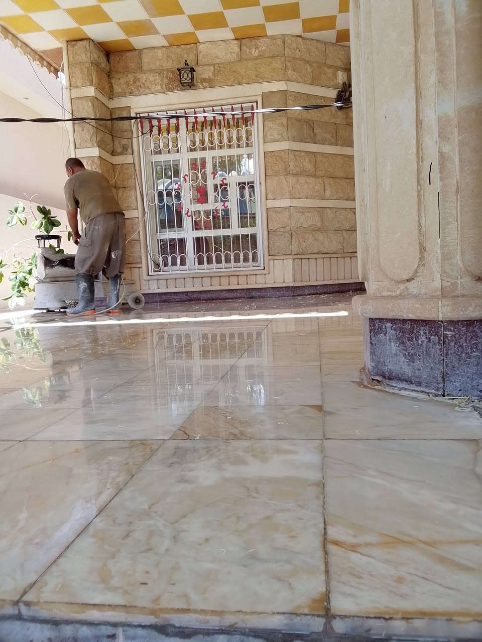 السلام عليكم يوجد جلاية لجلي كافة أنواع الكاشي منه المرمر والكرانيت والموزايك وفي اسعار مناسبة للاستفسار الاتصال على الرقم ***********
