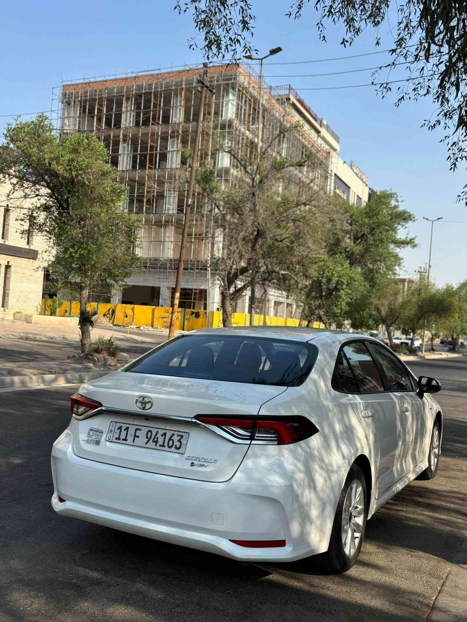 تويوتا كورلا هايبرد الشكل الخليجي (2025).
على حالة الزيرو ماشية (24,000km) فقط.
كفالة عامة بدون كل ملاحظة على حالة الزيرو.
فول مواصفات اعلى فئة.
كامل الملحقات موجودة.
سونار جديد موجود عندي.
المواصفات:-
داخل جلد بلادي.
كشن كهرباء بلادي.
اربع انضمة قيادة.
شاشة جبيرة.
كاربلاي
اوتو هولد
رادار + مثبت سرعة + تحديد مسار.
حساسات + كامرة.
+بقية المواصفات معروفة.

رقم بغداد بأسمي تحويل مباشر.
الموقع بغداد زيونة.
السعر (25,800,000 د.ع) فقط.
للاستفسار اكثر الاتصال او مراسلة واتساب:-

***********
