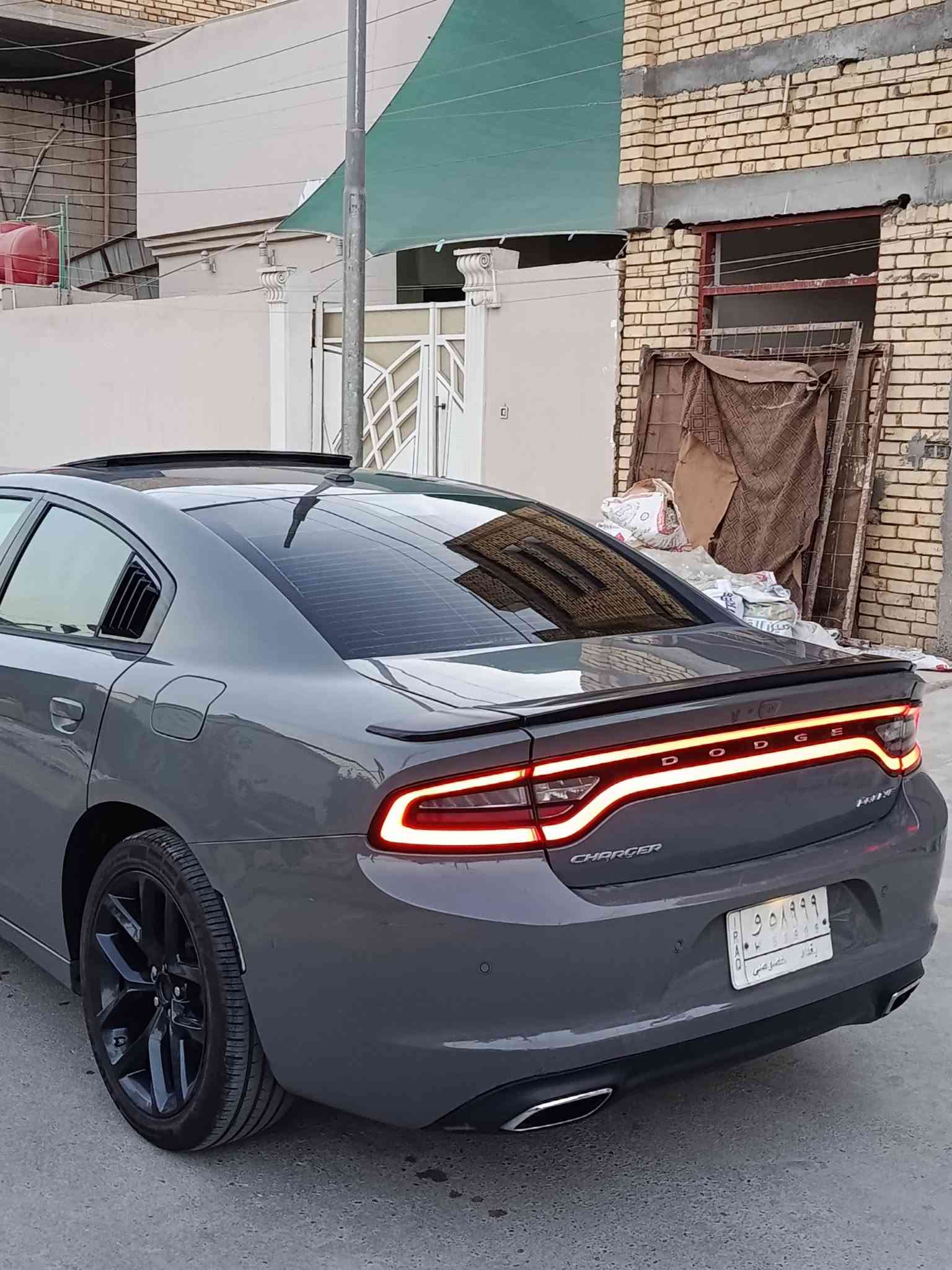 جارجر 2017 أصل كندي كفاله عامه رقم بغداد فول مواصفات رالي أعلى فئة بالSXT مكينه 6 سلندر ماشيه 160 سياره حيل جديده و جاهزه مكانها ناصرية حي أور سعرها مناسب اتصل و بيك خير و تدلل ***********/***********
