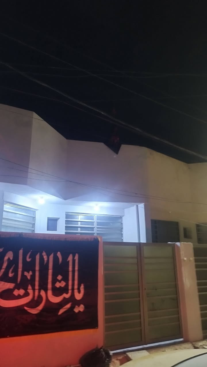 مشتمل للبيع المساحه 100 متر شارع الوائلي الصب البيت جديد يوجد فيديو توضيحي البيت بي غرفه وهول واستقبال ومطبخ حار ومطبخ بارد الرقم *********** السعر 46 وبي مجال قليل
