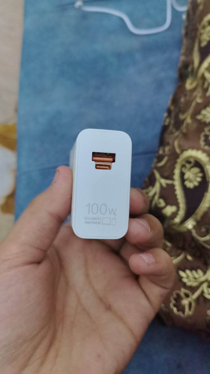 جهاز هواوي نوفا 14 مستعمل اسبوع  يشغل 90 فريم  شاحنه 100 وات يعني شرط ربع ساعه من الصفر على  واتساب***********
