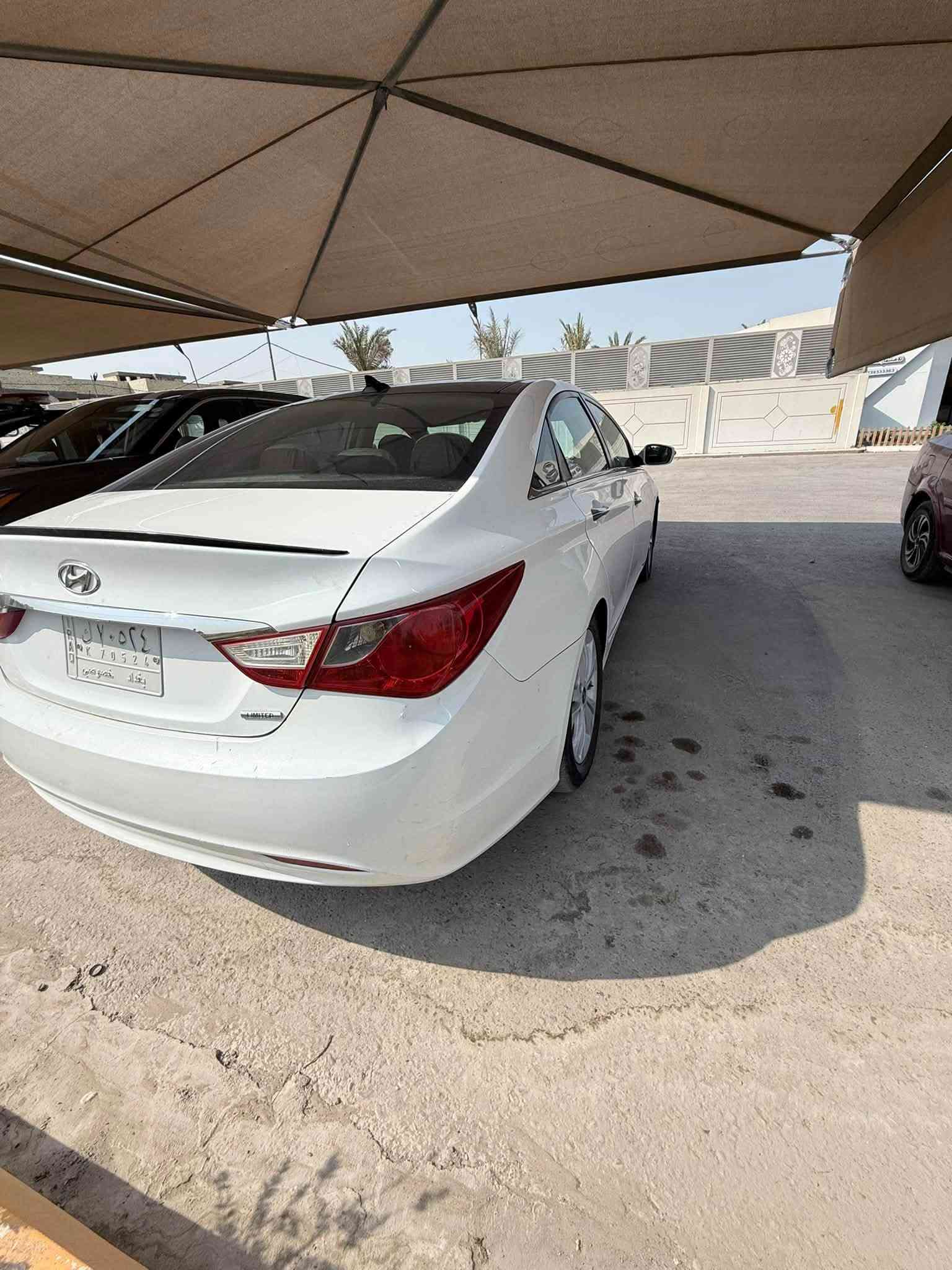 سوناتا موديل 12وارد امريكي محرك 2400سياره فول 1/1حادث ماجلغ وبنيد ومبدل نفس لون بيه شويه صبغ خلف المازده 
محرك كير تبريد تايرات كله جديد رقم بغداد سعر 82وبيه مجال شراي يتصل ويدلل مكاني بغداد شهداء البياع ***********
