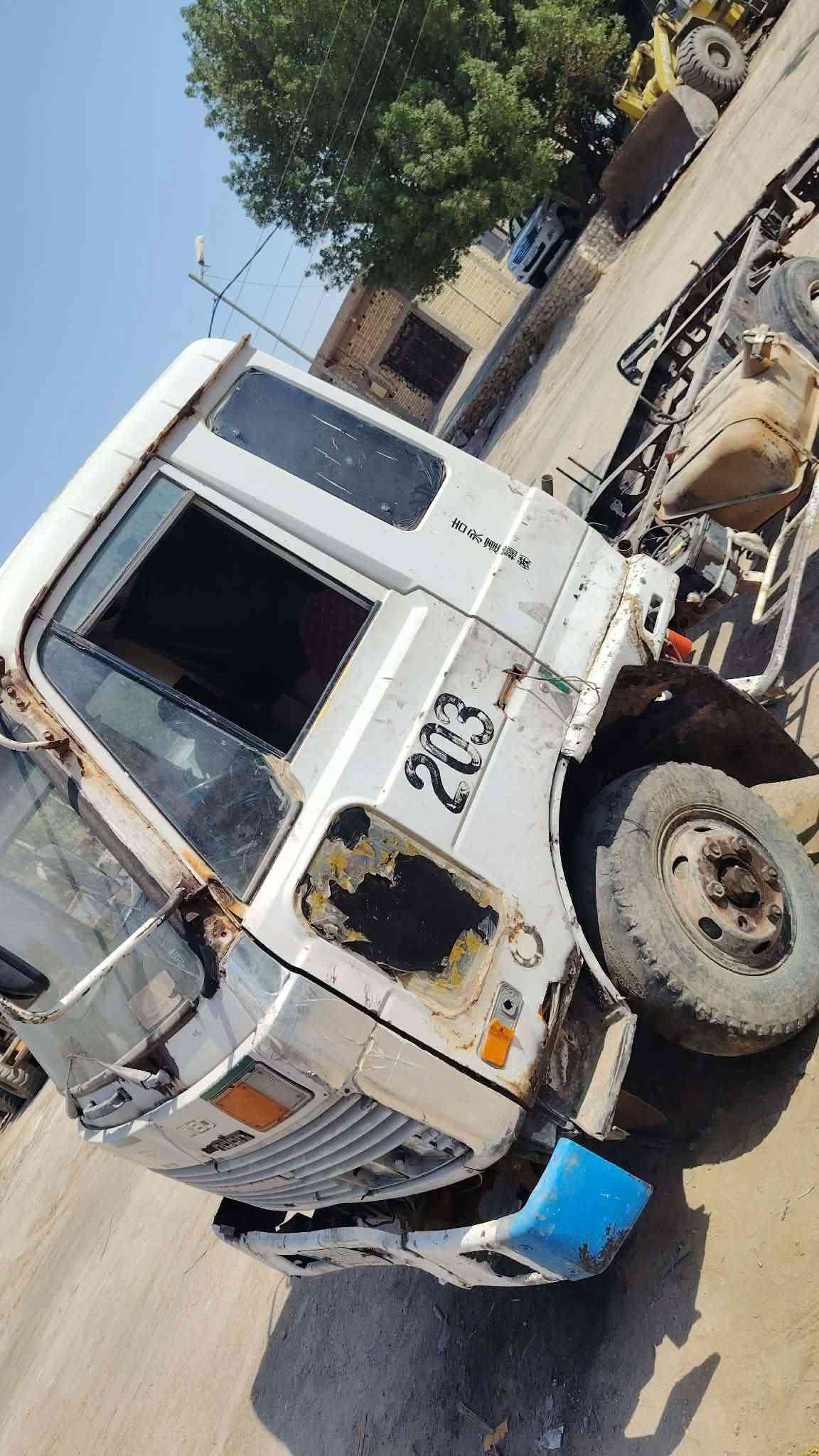 السلام عليكم نيسان عظم للبيع السياره كير ومحرك شرط محرك بعده اعله السحك مجفتها بل نجف دهن التجفيت بيها بعده ما مشتغل عليها حت4ساعات شاصي وكسن شرط كهربايات كلها شغاله دوشمه جديده السياره بل سنويه خباطه أو بسمي مكاني السماوه مراوس اب سيارر زغيره  نرهم حسب الاتفاق استفسار ***********سعر ٣٠ ورقه
