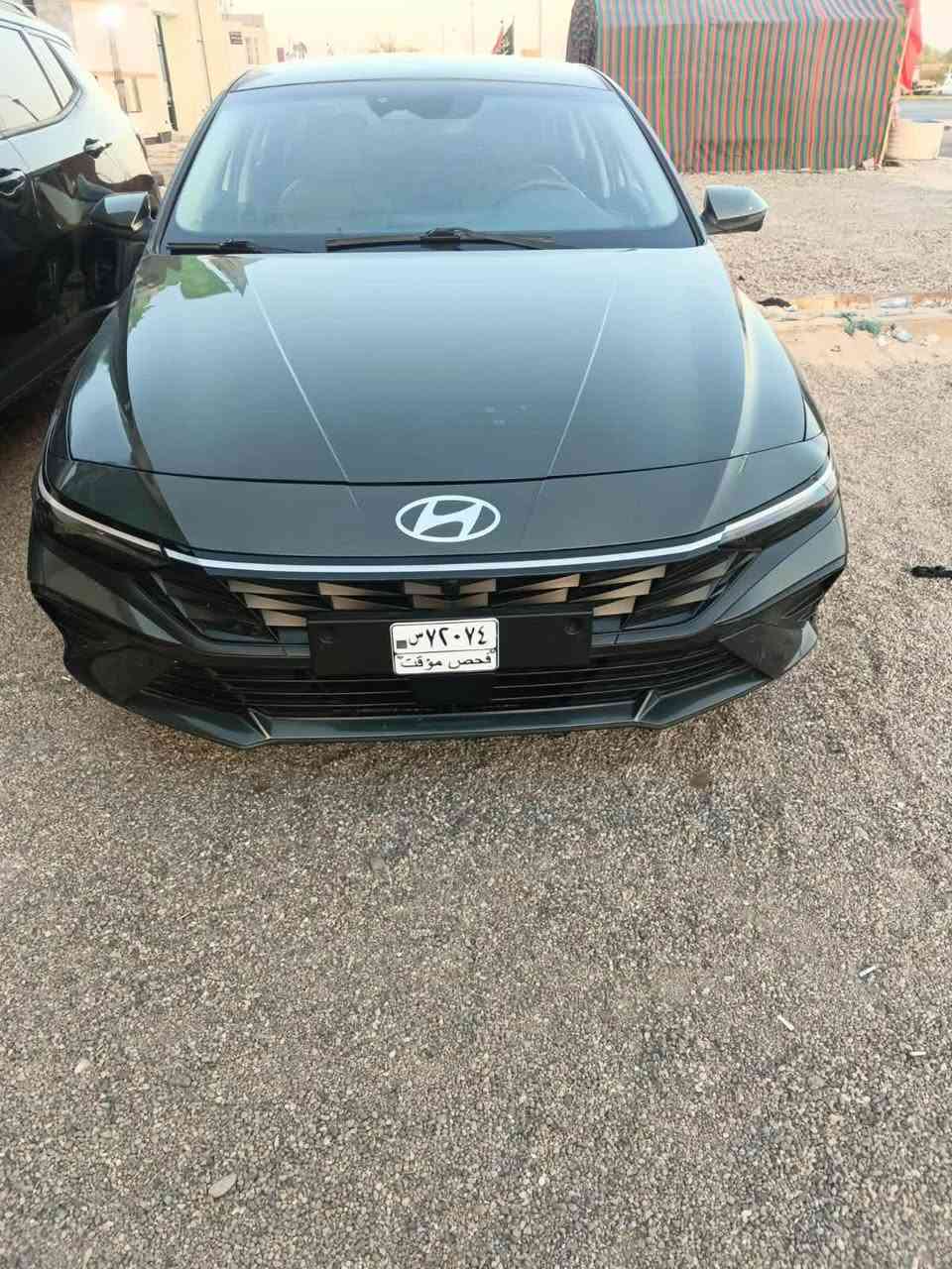 يالله السلام عليكم / لنترة موديل 24 وراد كوري  مكينه 1600 دوش ماشيه 35 الف / 
ضرر جاملغ امامي جهت الصدر والجاملغ الخفي بي كلير من كوريه فقط السيارة جديده  تسجل ابي محافظة فول مواصفات رادار امامي خلفي كامره 360 درجه حداده تخم تاير بالكارتون وبيها هواي مواصفات كلش حلوه الشراي يتصل ع /الرقم ***********/ويدلل 
السعر 135 
مكان السيارة بصرة قرنة //
