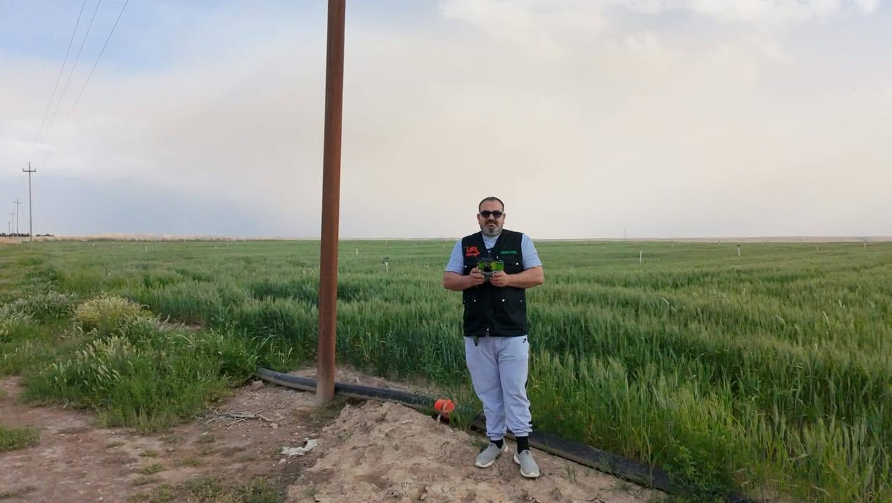 يعلن مكتبنا الزراعي عن توفر بذور حنطة عالية الجودة والنقاوة (بنت الكيس) من إنتاج الشركة الفرنسية العالمية
🌾 توفر بذور حنطة أصناف وفيه فرنسية معتمدة (بنت الكيس) 🌾
​🔹 مميزات الصنف:

​إنتاجية عالية وغزارة في السنابل: يتميز بقدرة تفريع ممتازة ومقاومة عالية للظروف الجوية.
للطلب والاستفسار الاتصال ***********سامر الراوي 
الأنبار قضاء عنه شارع حظره 
يعلن مكتبنا الزراعي عن توفر بذور حنطة عالية الجودة والنقاوة (بنت الكيس) من إنتاج الشركة الفرنسية العالمية
