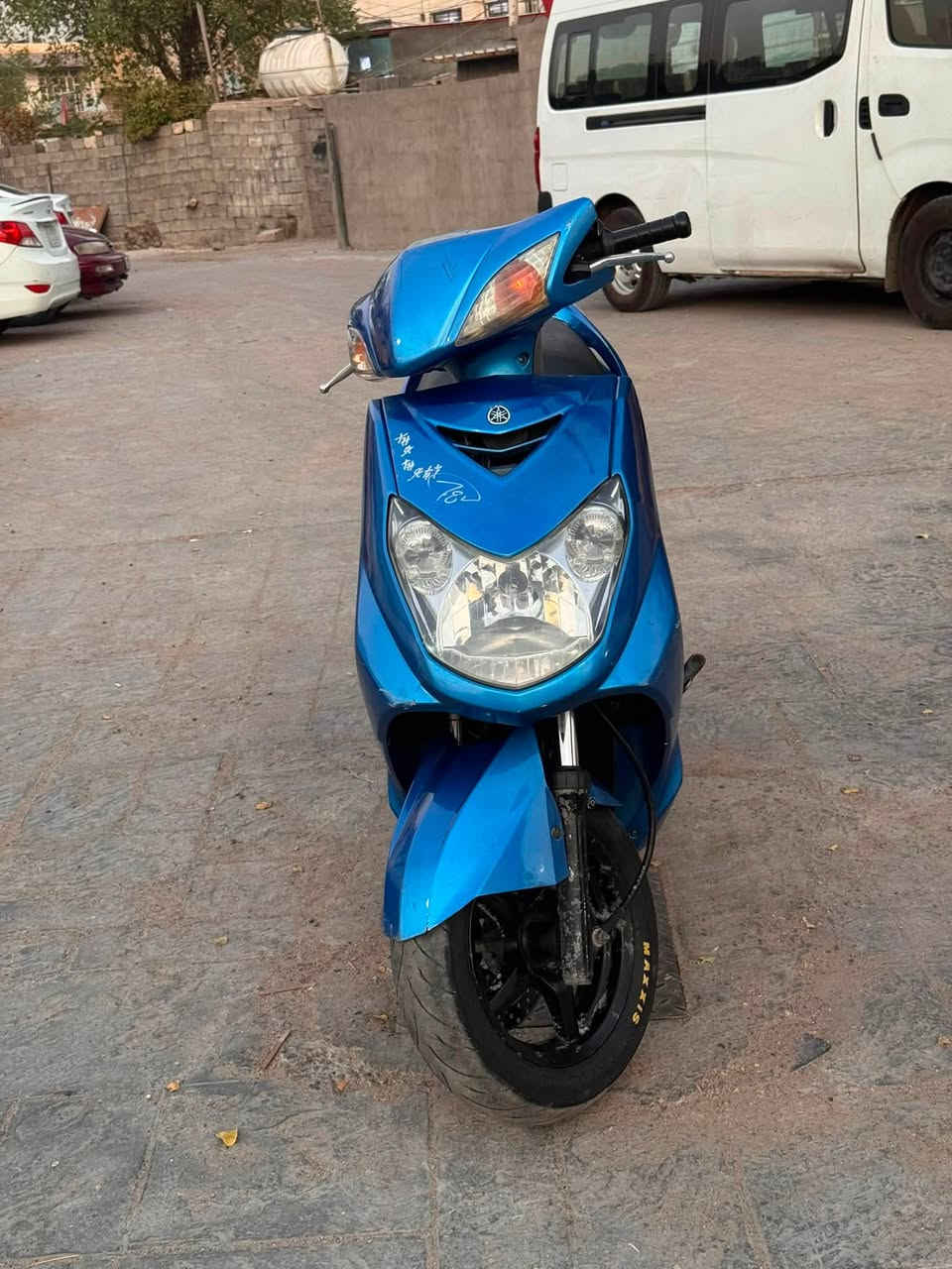 سكنس (وكاله)رمبه صالها شهر ونص من نازله (كفالة عامه) 
 كفرات بلادي ومكينه بلادي شرط متسمع صوتها دراجه احلى من صور بالف مره كلش كلش مضلومه بلصور مو شون مجان يعني تجي تشوفها بل حقيقه احلى من صور بهوووواي مكفوله من تاير للتاير جيب وياك عشرين فيتر وتعال افحص بعدعي زيرو   دراجه ما ماشيه يعني تتعب كلش تكول جديده وتجي تاخذ وضمانك شكد متريد وترايك وين متريد كهربيات كلها شغاله مكينه بلاديه ما مفتوحه كفراتت بلادي دراجه كلها على وضع شركه السعر 775 وبيها مجال كلش كلش بسيط العنوان بغداد الاعطيفيه قرب مقهى البيروتي الاتصال على هاذ رقم ***********
