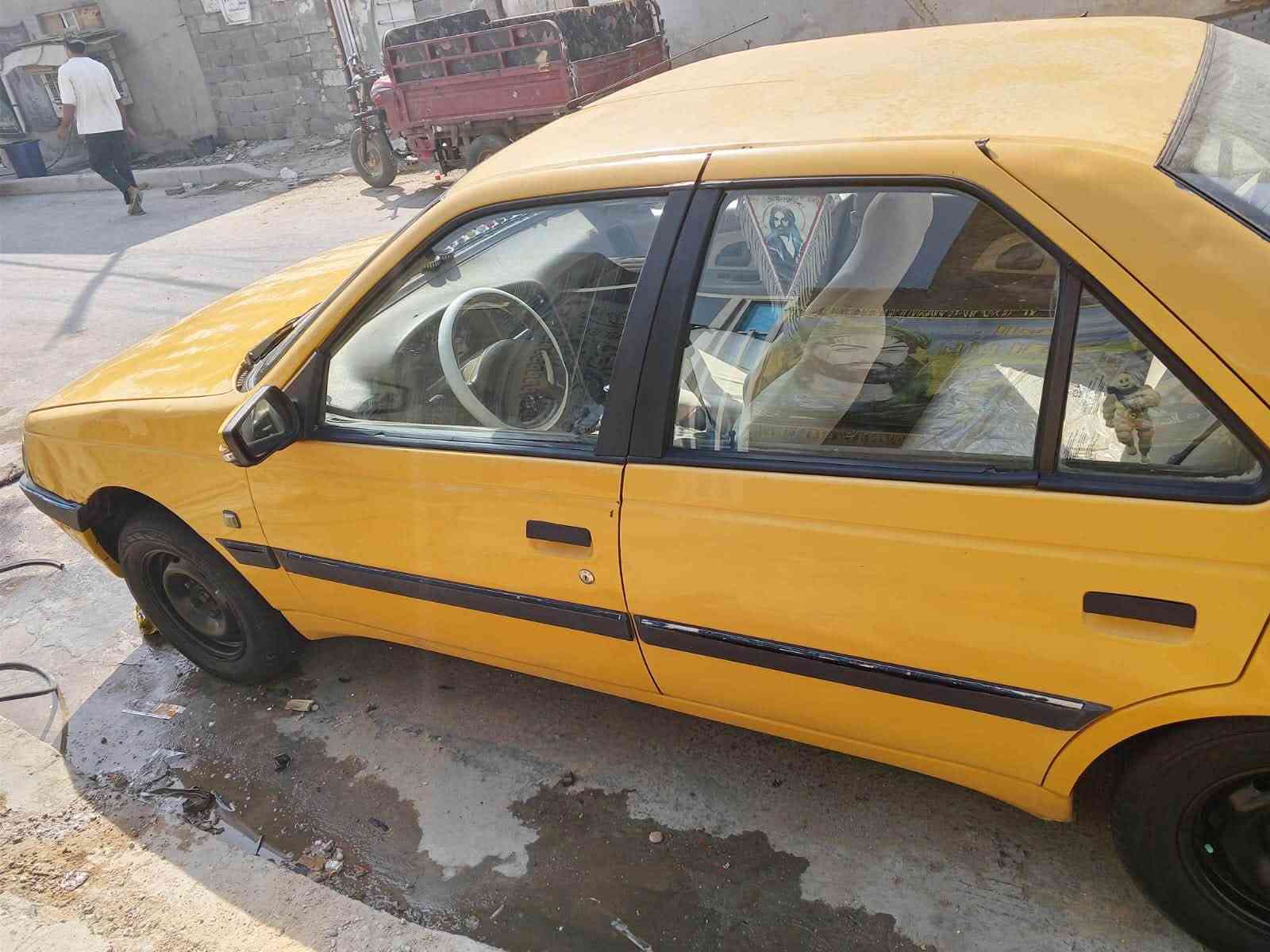 سلام عليكم
بيجو لميس 2013 تكسي
رقم بغداد تحويل مباشر 
مكينه وكير خير من الله
صدرها نضيف لامامي موجود احتياط وياها
تايرات نص عمر
كهربائيات شغالات مابيهن نقص
داخلها نضيف 
سياره بلاديه بس صبغ باب خلف لسايق مبخوخ بخ وبيه طخه بجاملغ لخلفي 
باقي لسياره خير من الله 
نراقصها بريك دوستين وبربرين بيه صوت
سياره عليها هيئه ورقتين يطيحن من سعرها 
سعرها 27وتنزل ورقتين يعني 25وبيه مجال 
مكاني بغداد ام الكبر والغزلان 
***********
للبيع وترهم مراوس

