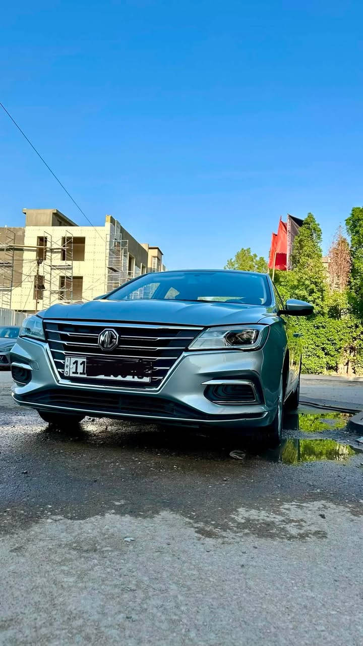 MG5 
موديل 2024 فئة الكومفورت تحكم ستيرن وشاشة كامرة خلفية وحساسات 
ماشية 58000 رقم بغداد باسمي هزة جديدة 
سونار مرفق مع الصور 
تبريدها ثلج ما شاء الله سيارة مال بيت ونظيفة جدا
مكاني المنصور 
                                                                        ***********
السعر 104 وبيها مجال بسيط حك الجية
