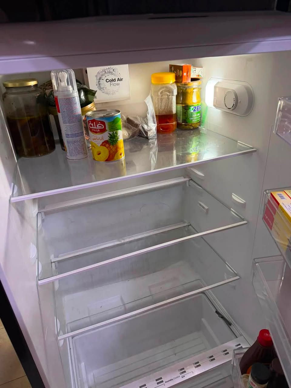ثلاجه جديده نوع فيزتل قبل سنه أخذنا تشتغل فقط الماطور ماعرف شبي يكولون ليك رايدينه ب150الف مكانه ابوطياره 
***********
