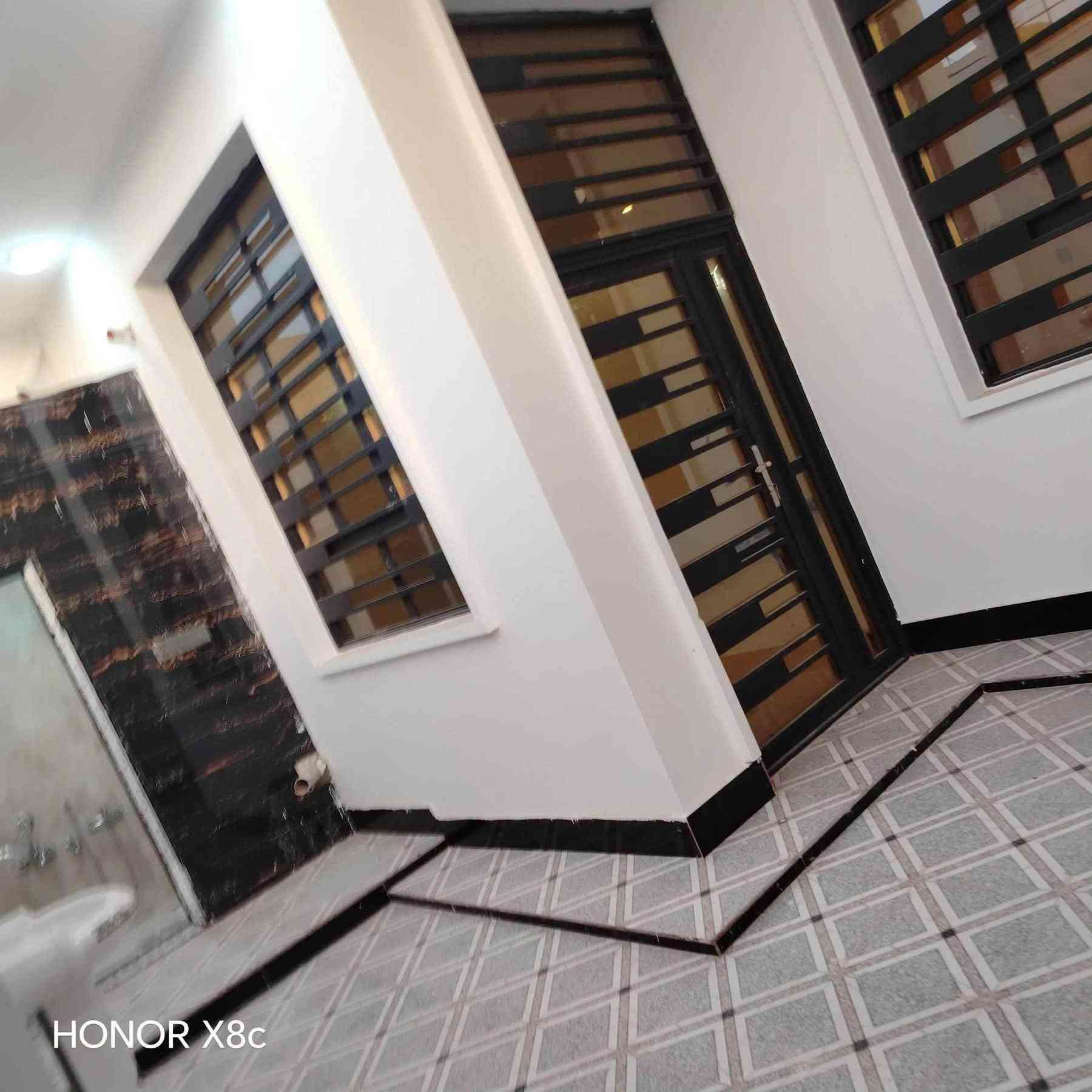 🏡دار للبيع🏡

المساحة: 150 متر مربع

✅ #طابو_زراعي_سند_25_أقرار_محكمه

السعر: 123 مليون  (مع المجال)

الموقع: النجف شارع الصب عمود 260 #ألخط_ألاول

مواصفات البناء:

3غرف نوم وصاله ومطبخ واستقبال حمامات داخليه وخارجيه وكراج 

بناء مرتب (أساس + سقف كونكريت + طابوك)

أرضية بورسلين أبو الـ 60

الخدمات:#بعد_عن_سوق_100م

ماء كهرباء مدارس سوق تبليط مولد

للاستفسار والاتصال:

***********
