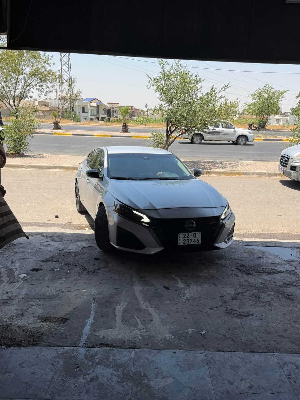 🚗 للبيع | نيسان التيما SR موديل 2024 🚗

📍 الموقع: كركوك

💰 السعر: 14,800$ وقابل للتفاوض

🔹 الفئة: SR
🔹 الممشى: 63 ألف ميل
🔹 الحادث: 4 قطع صبغ بدون دواخل
🔹 الأيرباك: تكمة

✨ المواصفات:

* محرك 2.5 لتر
* جنوط رياضية 19 إنج
* فتحة سقف
* تشغيل بصمة ودخول ذكي
* ريموت ستارت
* شاشة لمس
* Apple CarPlay & Android Auto
* كاميرا خلفية
* حساسات خلفية
* مثبت سرعة
* مقود متعدد الوظائف مع Paddle Shifters
* إنارة LED أمامية ونهارية
* مكيف أوتوماتيك
* نظام الثبات الإلكتروني
* مراقبة ضغط الإطارات
* بلوتوث وUSB

📞 للاستفسار: ***********

سيارة نظيفة وجاهزة للاستخدام، والسعر بيه مجال للجادين. كركوك, العراق
