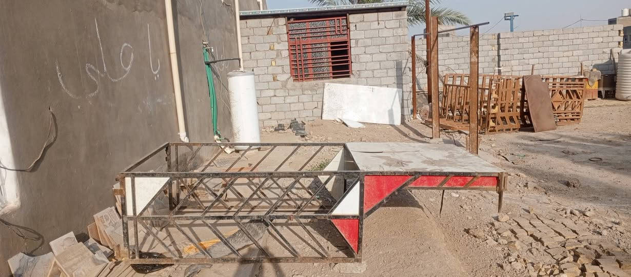 سلام عليكم محجر ستوته للبيع حديد ثقيل مفصل جديد مكان بابل قضاه القاسم سعر100.اتصال‏‪***********‬‏
