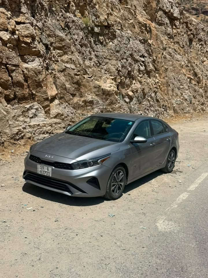 🚘 للبيع – كيا فورتي 2023

🔹 الموديل: 2023
🔹 المحرك: 2000 CC DOHC
🔹 الوارد: أمريكي 🇺🇸
🔹 رقم السيارة: كربلاء
🔹 مكان السيارة: بغداد
🔹 عداد المسافة: 44,000 كم

✨ المواصفات والتجهيزات

✅ مثبت سرعة
✅ مانع انزلاق
✅رادار امامي
Apple CarPlay + Android Auto لاسلكي✅
✅ أنظمة أمان متقدمة
✅ تحذير من الاصطدام الأمامي
✅ نظام المحافظة على المسار
✅ مساعد الانحراف عن المسار
✅ نظام تعليق مستقل
✅ مصابيح أمامية LED
✅ حساسات ضغط الإطارات TPMS

📌 حالة السيارة

✔️ السيارة نظيفة جداً وحالتها ممتازة
✔️ حادثها في امريكا هو:
 باب السائق مصلّح 
 الباب الخلفي خلف السائق مبدّل كما موضح في الصور
 

✔️ السيارة حالياً جاهزة للاستخدام ولا تحتاج إلى شيء، 

💵 السعر

السعر المطلوب: 138ورقه وبيها مجال

📞 للتواصل: ***********
