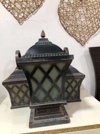 فوانيس باب • فوانيس حائط • عدسات بنفسجي