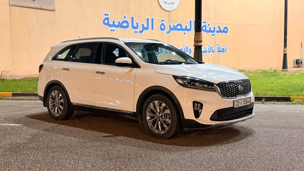 السلام عليكم سورنتو موديل 2018 للبيع خليجية رقم اربيل تحويل مباشر شوكت ماتريد راعيها موجود بالبصرة يحول بأي وقت
 السيارة جديدة مكفولة ماعدا بارد اباب الصدر بسيط كلش وطخة صغيرة بالصندوگ گد اصبع باقية مامسحوبة
ماشية ١١٥ الف فول مواصفات عدا البانوراما ويل كب ٢٠ كروم بصمة حساسات امامي خلفي كشنات كهرباء مري شفط جنطة كهربائية كامرة خلفية ومعروفة مواصفات الخليجي والسيارة جاهزة من گير ومحرك وحدادية وتخم تاير كلهن جدد وتبريد ثلج (٦سلندر ) 
سعرها ٢٠٧ وبيها مجال للشراي حگ الجية 
مكاني البصرة حي بغداد خلف مجلس المحافظة الجديد 
للاستفسار اتصل على الرقم 
***********
