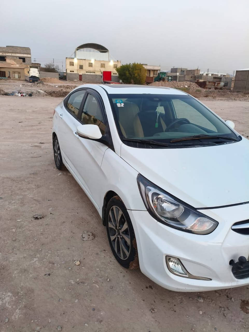 اكسنت موديل 2015 خليجي
بيها مدكر وبنيد مبدلات
تحويل ثاني يوم بصره
تبريد جديد حداديه 50% طخم تاير جديد
السعر 80 وبي مجال
عنوان بصره 
رقمي ***********
