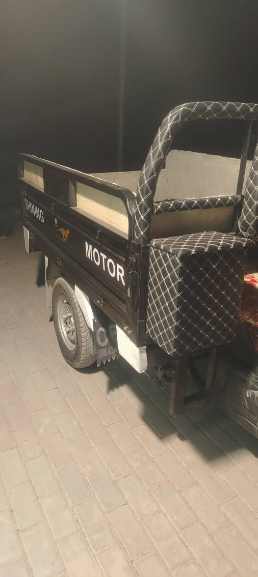 سلام عليكم ستوته للبيع موديل 21 محرك ركبه شاصي شرط كهربائيات كلها شغاله السعر مليون 350 وبيها مجال العنوان سامراء رقم الهاتف***********
