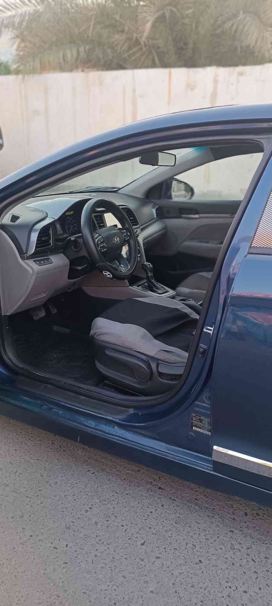 السلام عليكم   
اللهم صل على محمد  
بسعر مناسب 
 النترا امريكي 2019
  
  
   شرط التحويل رقم بغداد انكليزي بسمي 
 
محرك 4 سلندر     2000 دوش 
كير اي تي 3 انضمه المرغوب 
رادار جانبي 
   

 
السياره واكع عليها طابوك واذا القماره ونصبغت القمار ابيعك صبغ عام مكفوله من الدواخل لغد شواصي دواخل  سياره بدون دواخل     

كهربائيات كلها شغاله
  محرك  كير كفاله  
 السياره كلش نضيفه ومتعوب عليها
كامره خلفيه شاشه تاب بلادي  
 باتري جديد  اصلي 
  تبريد منضومه بلاد تبريد ثلاجه  لايت ال اي دي زنون  اصلي مضومه زنون بلادي 
تدفئه شغاله 
تخم تاير جديد حتى السبير جديد 
سنتر لوك  السياره  
    
تجي تفحص وتقتنع واني حاضر 
        
العنوان الانبار الفلوجه 
 …السعر 93 مجال حك الجيه 
بدون مراوس بدون اقساط بيع نقد فقط 
 الشراي يتصل📞 وحياكم الله  اخوتي‏
***********
***********
