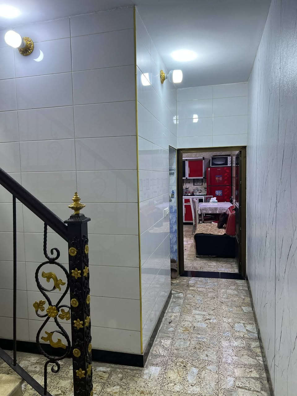 بيت للبيع للبيع للبيع
(((((( السعر على الخاص غير متواجد.الا على الواتس اب )))

سلام عليكم ورحمه الله
بيت للبيع مساحه 80 والواجهه 4 والنزال 20 

البيت ترميم جديد من الداخل والخارج فقط الواجهه باقيه وبسعر مناسب جدا جدا 

الموقع شعب شارع الصحه ضباط الكويتي 

طابو ملك صرف 

احد احسن الاحياء بالصحه 

للاستفسار اكثر عن التفاصيل الاتصال على الرقم ***********
