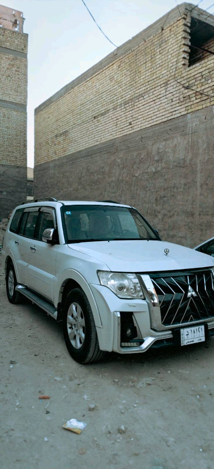 للبللبيع فقط
باجيرو حبتور ام الدمام موديل ٢٠٠٩ 
محرك جديد ٣٥٠٠ كير مكفول
السياره فول مواصفات
السياره عليهه ادامه شامله قاعدة فيت بم جديده
بلكات نوزلات وكاله اصلي
راديتر جديد طبقتين
لاستيك ولف بدلته ب٤٠٠ الف بي ضمان سنتين ورقة الضمان موجوده
دمام خلفي، سماعات محيطيه، تدفئة تبريد، اشاير مري،. مري شفط، سلايد روف، جرس بسرعة ١٢٠، تحكمات ستيرن، زوج تايرات جدد، 7  راكب، دوشمه جديده، بجم لكزز سعره ٧٠٠ $
، شاشة كبيره لمس ايباد، لايت زنون قبل سنه شديته سعره ٢٠٠$، بنكه اضافيه لتبريد المحرك، كمبريسر جديد.....

الجناي يعرف شكد صارف علسياره
*السياره بيهه قطعتين سمكره وقطعه بلاديه مبدله نفس اللون
وبيهه ملاحضات بسيطه بارد وتفاصيل بسيطه *
الصدر يحتاجله ترتيب

سعر السيار ه و110رقه وبيهه مجال
بغداد الامين الثانيه خلف السده
***********

للبيع فقطططط