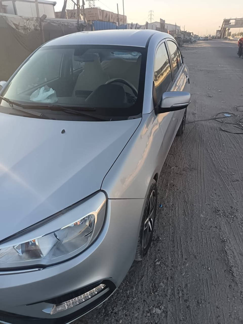 سلام عليكم عندي سياره بروتون ماليزي 24 رقمه اربيل تحويل ثاني يوم سياره قتصاديه بل صرف بانزين مكينه 1500 تبريد ثلاجه مواصفات حلوه سعره 95 وبيه مجال مكان بغداد ***********
