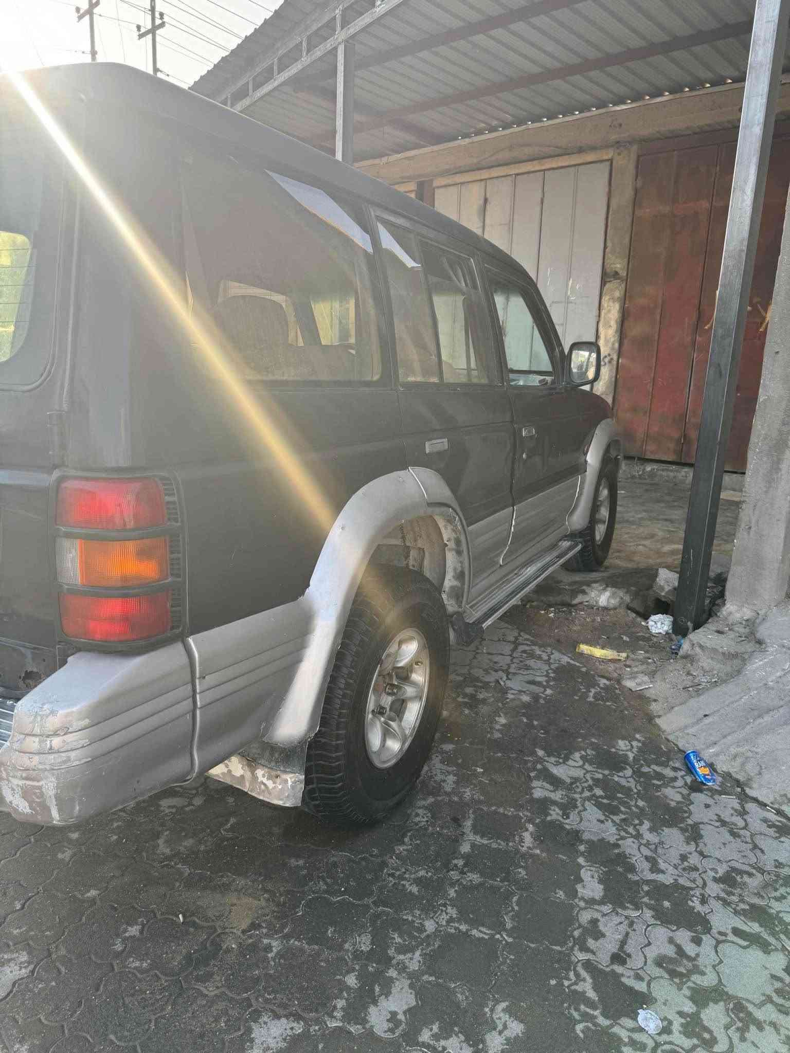 سلام عليكم باجيرو مديل 2000 مكينه 3000بيها صوت كيرجديد نقصها حداديه فقط كهربائيات كلها شغاله رقم ميسان سنويه 28رعيها يمي 
سعرها (28)ورقه وبيها مجال مكاني البصره الزبير *********** البصرة, العراق
